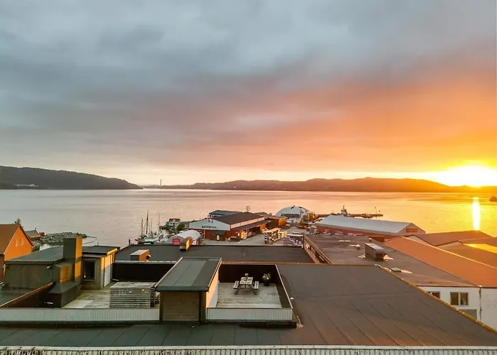 Spectacular View 2 Roms